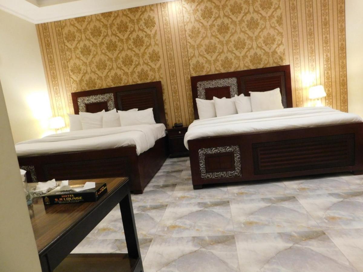 Hotel S.R. Lounge Multan Ngoại thất bức ảnh