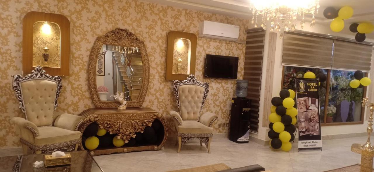 Hotel S.R. Lounge Multan Ngoại thất bức ảnh