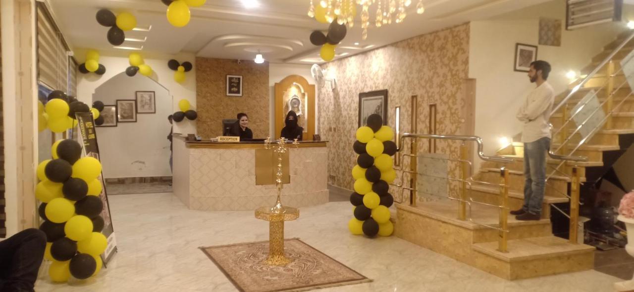 Hotel S.R. Lounge Multan Ngoại thất bức ảnh