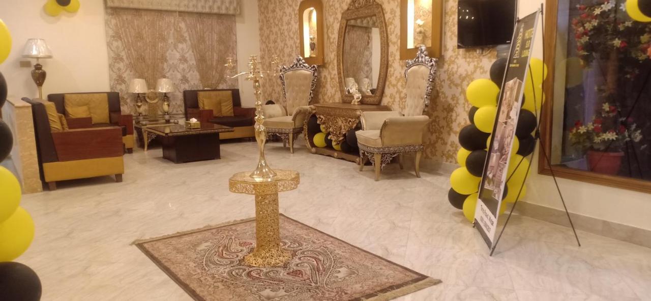 Hotel S.R. Lounge Multan Ngoại thất bức ảnh
