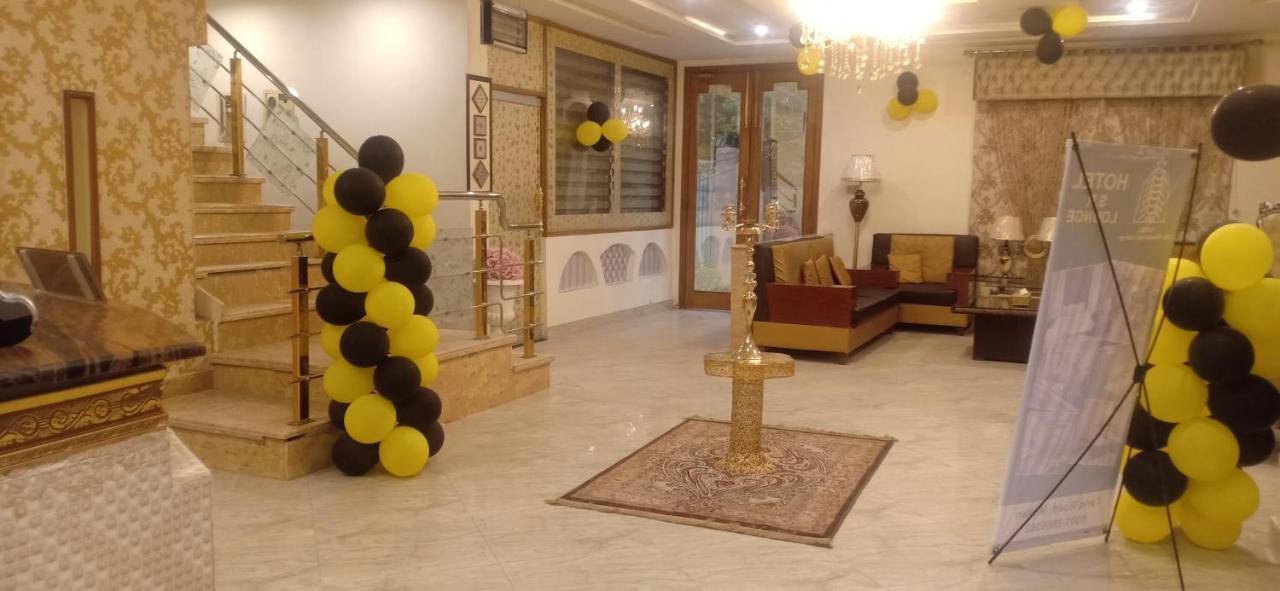 Hotel S.R. Lounge Multan Ngoại thất bức ảnh