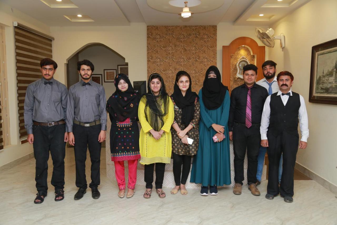 Hotel S.R. Lounge Multan Ngoại thất bức ảnh